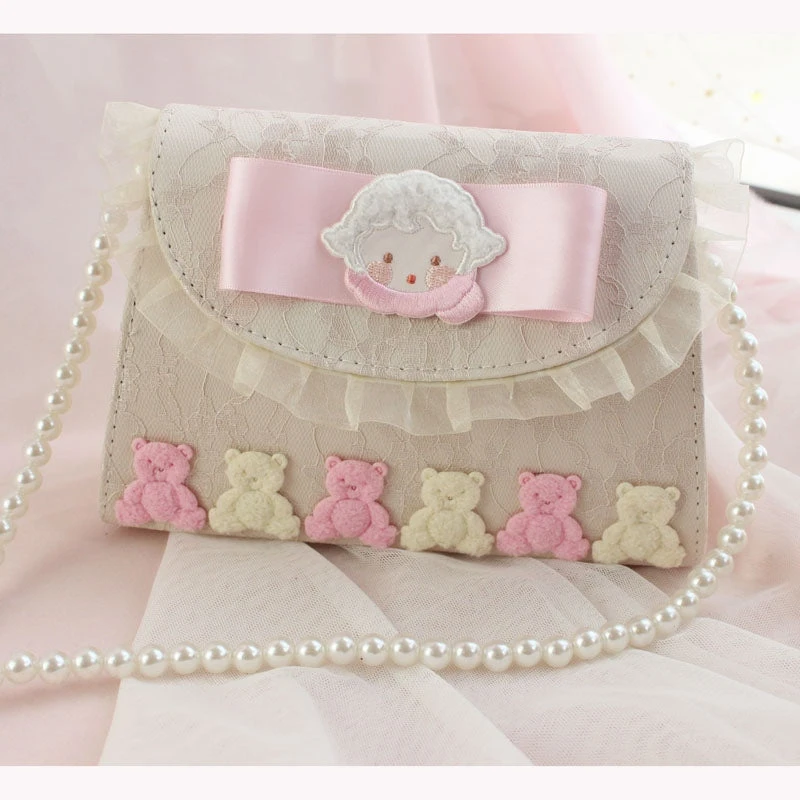 Baby Lamb Clutch - Image 3