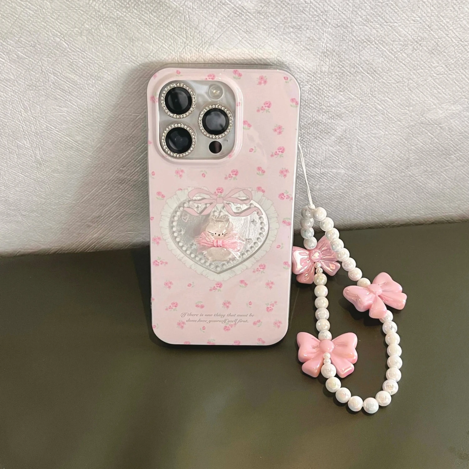 Cameo Kitty IPhone Case With Chain - Image 2
