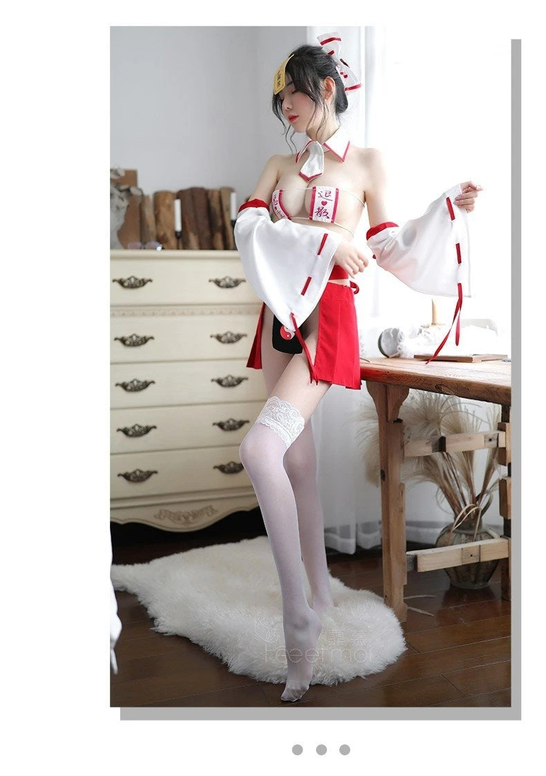 Japanese Nurse Cosplay - Image 9