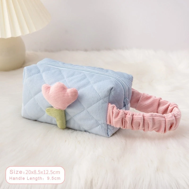 Plush Tulip Make-Up Case - Image 5
