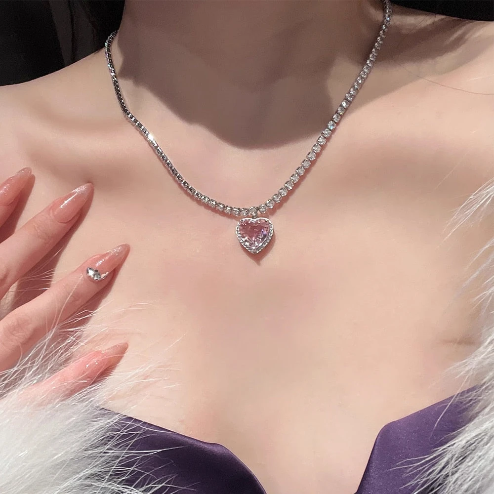Glittering Heart Necklace - Image 4