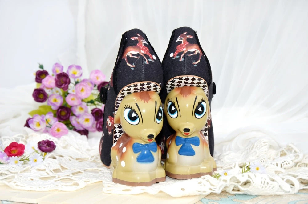 Cherry Deer Pumps - Image 15