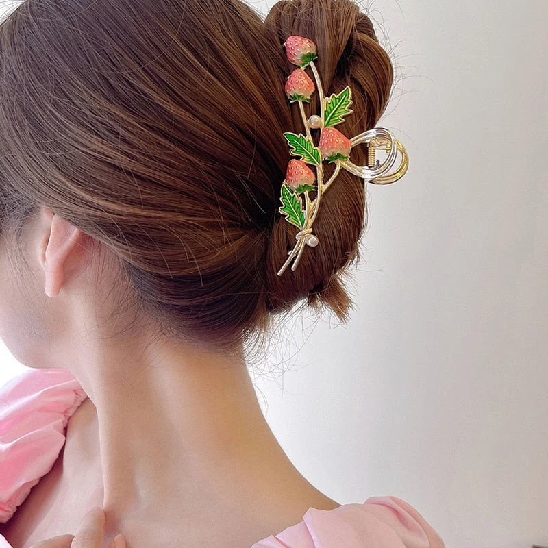 Strawberry Vine Hair Claw Clip - Image 4
